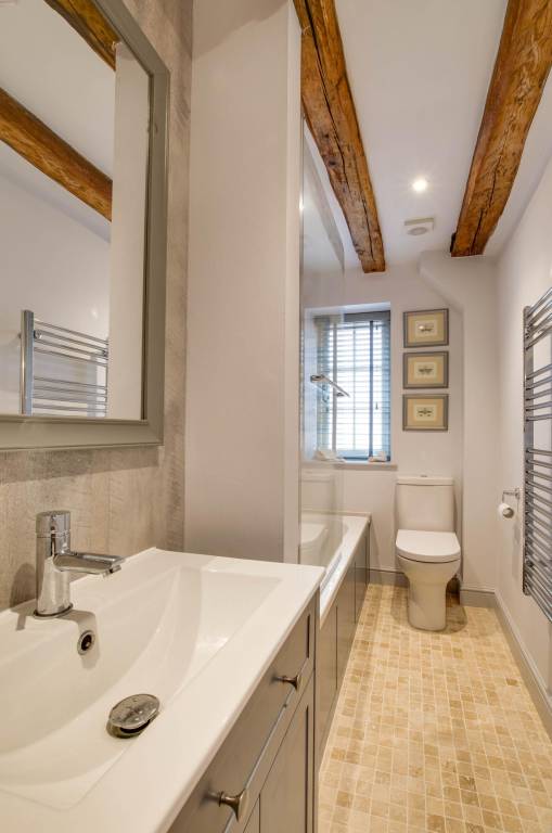 Fully equipped pleasant cottage with yard | Pets are welcome — photo 4