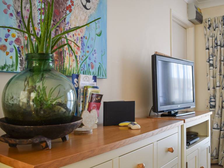 Cottage with garden | River view — photo 3