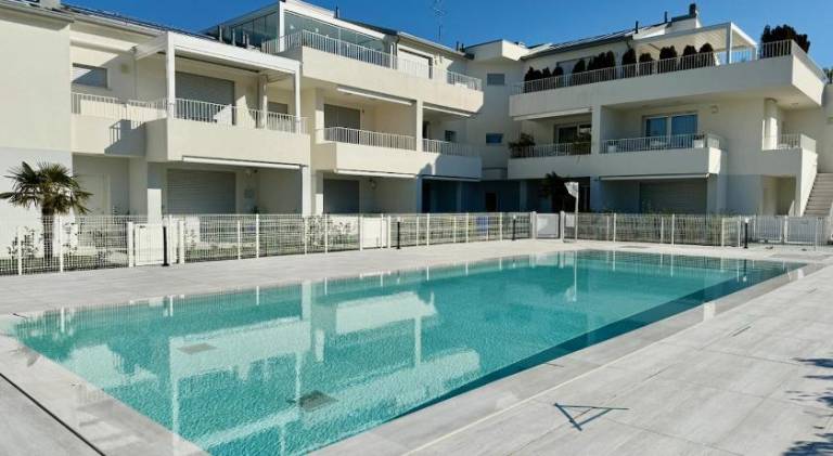 Holiday apartment with pool in Jesolo