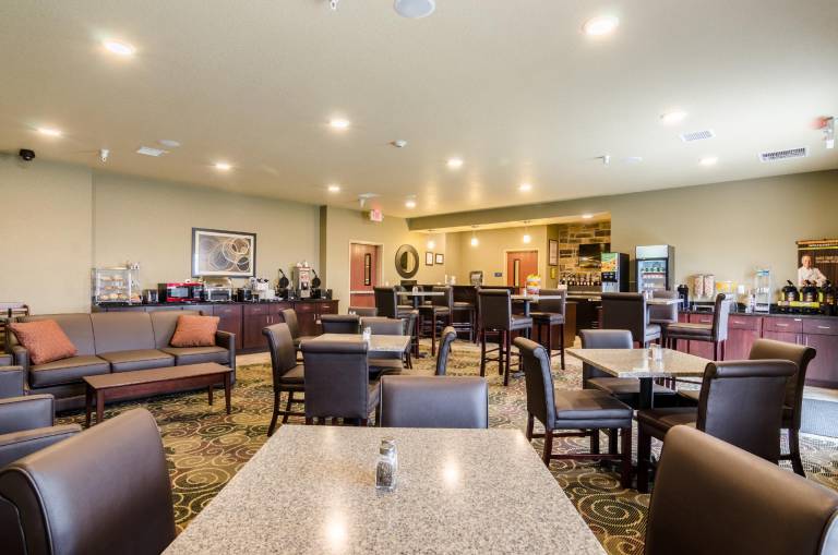 Cobblestone Hotel - McCook — photo 4