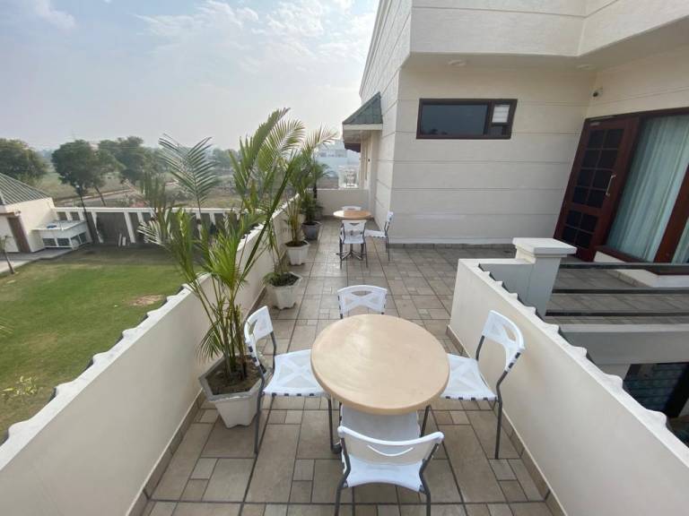 Villa with pool, hot tub & garden | Good for workation — photo 5