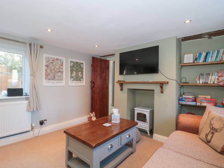 Family-friendly lovely cottage with yard | Pet-friendly — photo 3