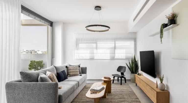 Serviced apartment with terrace | Close to Dizengoff Street in Tel Aviv