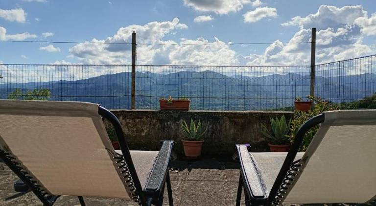 Apartment with 1 room for 2 persons in Carrara