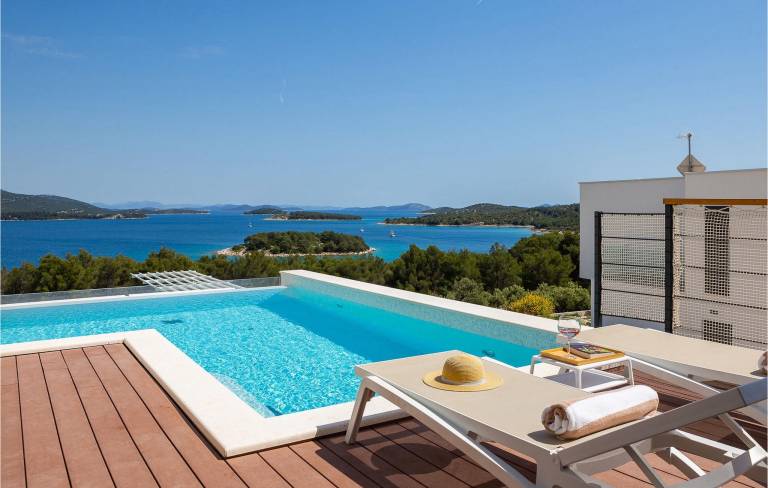 Ferienhaus in Jezera f&uuml;r max. 8 Personen