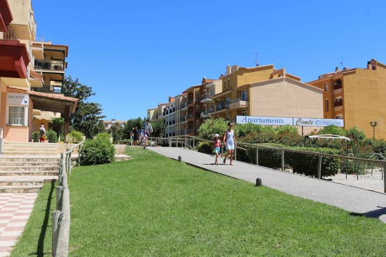 Aparthotel  Empuriabrava