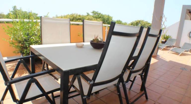 Rental apartment with private pool & patio in Chipiona
