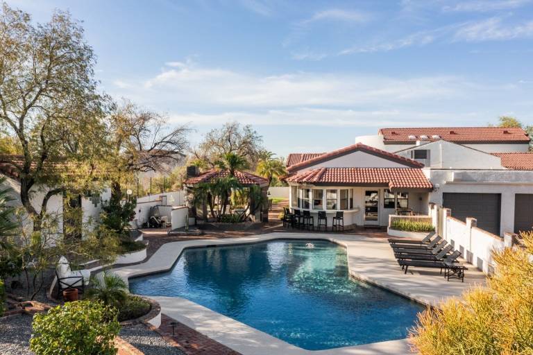 House Paradise Heights