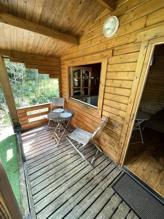 Chalet with terrace, BBQ & yard — photo 4