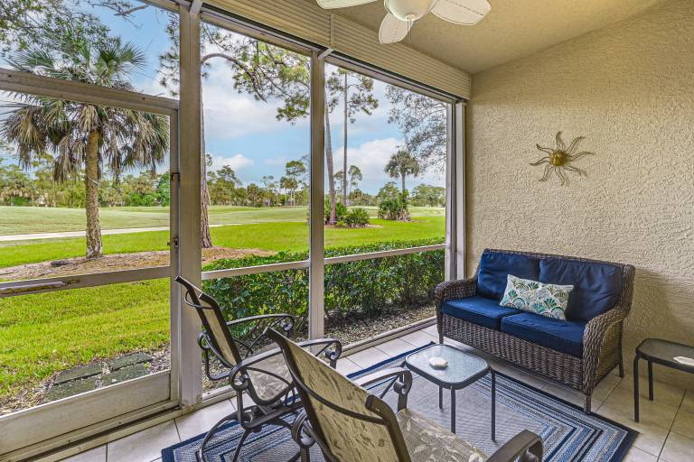 Golf Swim & Relax Condo 8 Mi to Dtwn Naples