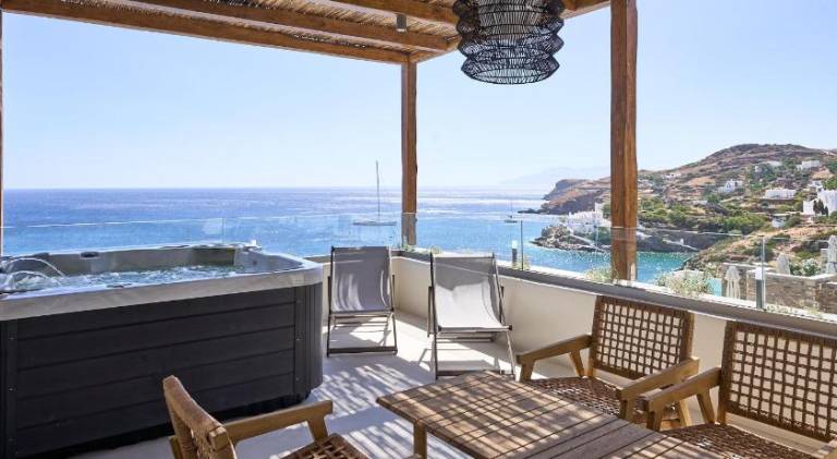 Ios Grand Pool Suites — photo 4