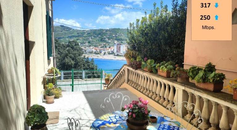 Holiday apartment with terrace in Agropoli