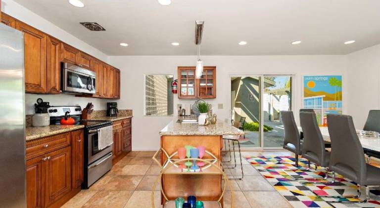 House with private pool & hot tub | Pets allowed — photo 3
