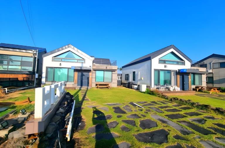 Jeju Badamajoong Pension