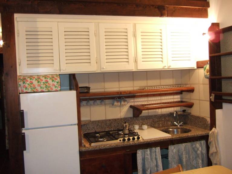 Holiday apartment with yard & private pool — photo 2