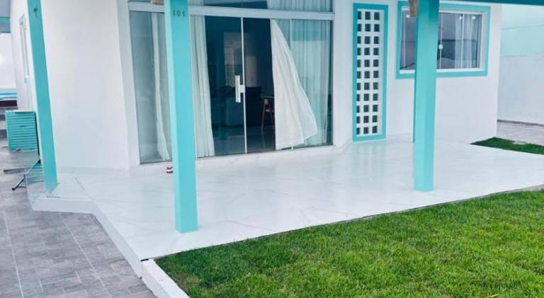 Vacation home with pool — photo 5