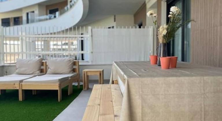 Apartment with garden, patio & pool — photo 4
