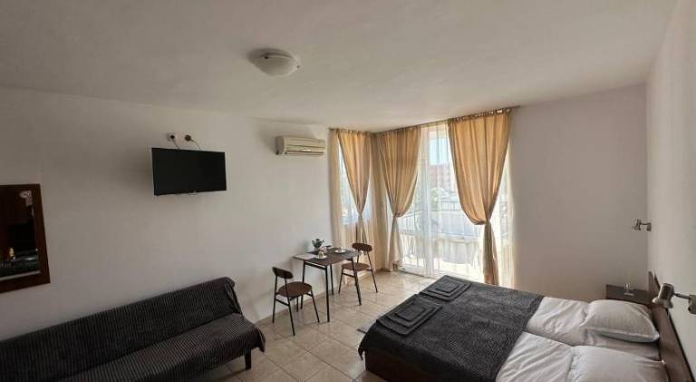 Студио за гости Трипъл Н Слънчев Бряг - Triple N Guest Studio Sunny Beach — photo 2