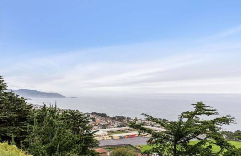 House Pacifica