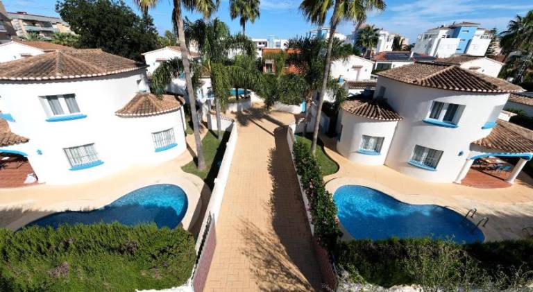 Beautiful villa with pool | Close to the beach | Pets are welcome — photo 3