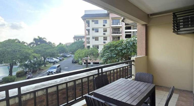 Rental apartment with pool — photo 5