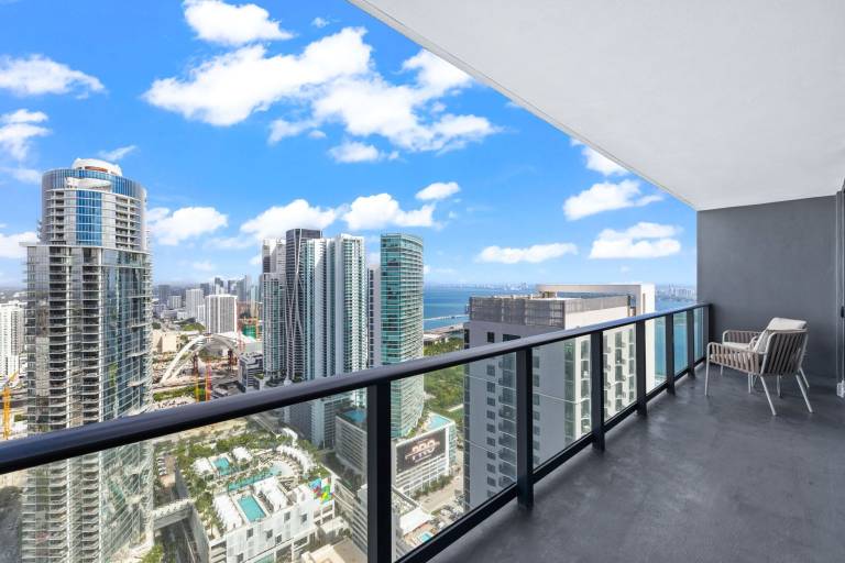 Condo  Downtown Miami