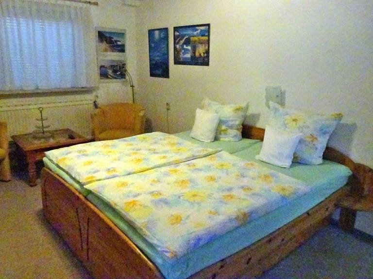 Ferienwohnung mit Hund inSassnitz Rügen f&uuml;r max. 2 Personen