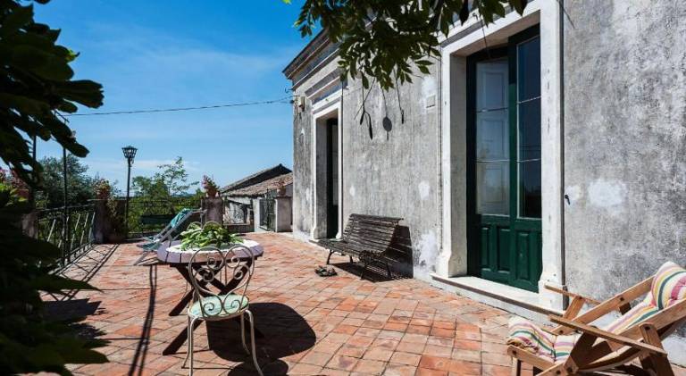 House with 4 rooms for 12 persons in Riposto