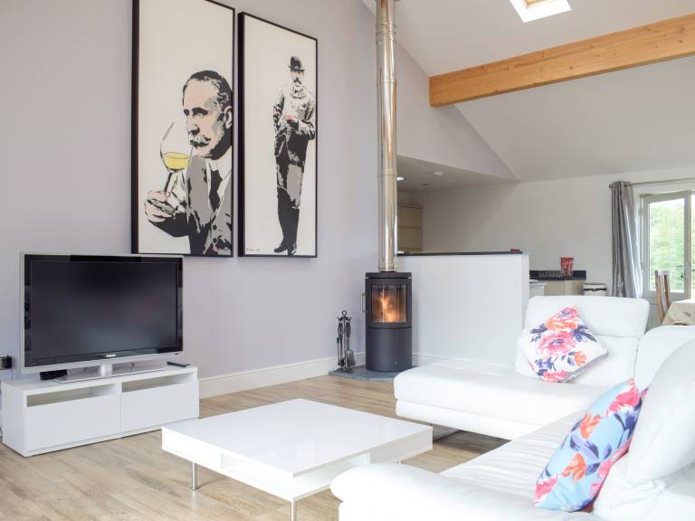 Family-friendly pleasant cottage with yard | Pets are welcome — photo 3