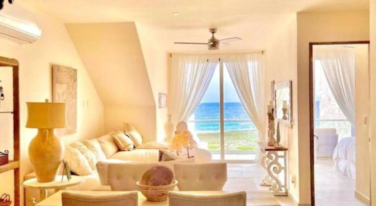 Casa Blanca By The Caribbean Sea in Akumal