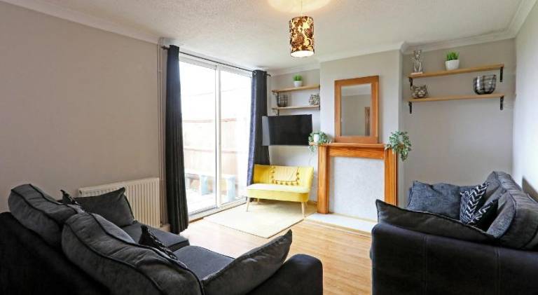 Holiday apartment with yard in Norwich