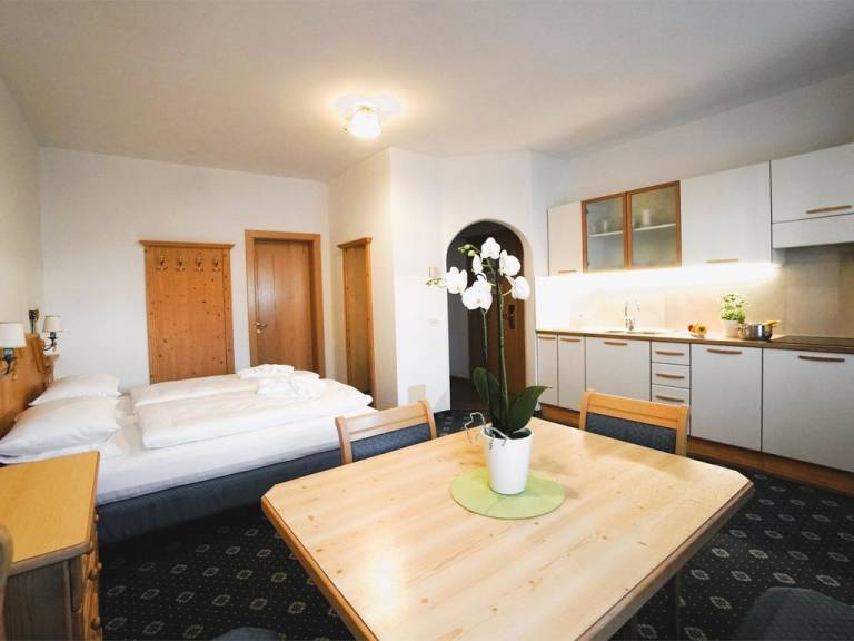 Ferienwohnung in Kolfuschg für max. 3 Personen Ferienwohnung in Kolfuschg für max. 3 Personen