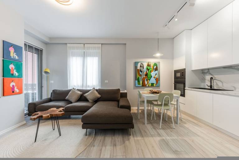 アパートメント ティラーナ