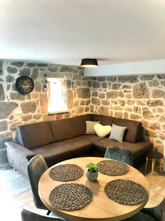 Luxury stone house near National Park Paklenica — photo 5