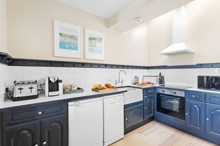 Family-friendly beautiful cottage | Water view | Pets are welcome — photo 2