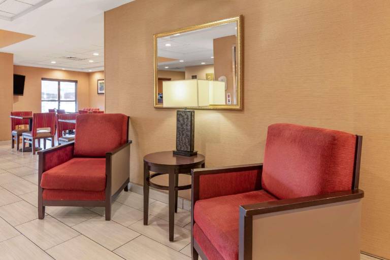 Comfort Inn & Suites Morehead — photo 4