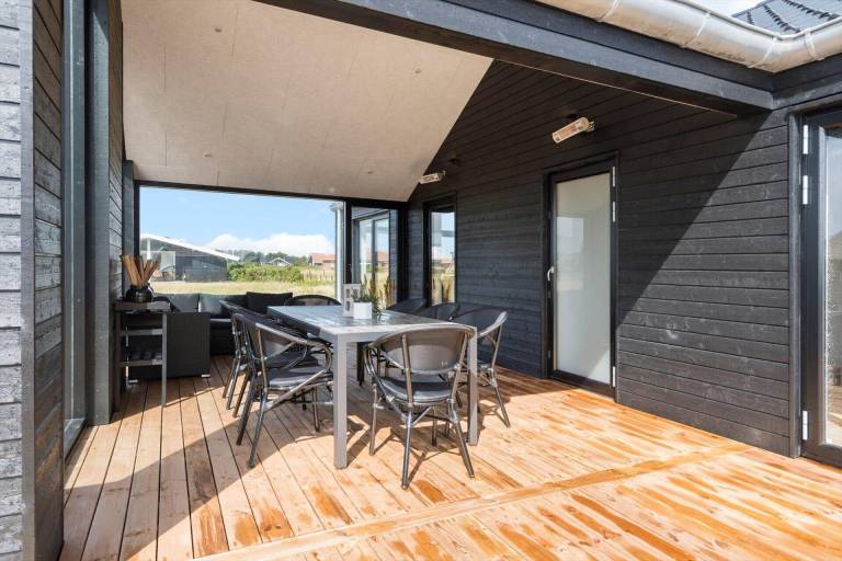 Vacation home with barbecue, sauna & jacuzzi — photo 4