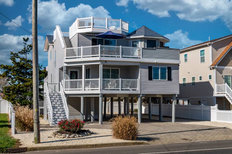 House  Ship Bottom