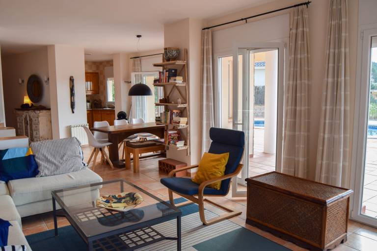 Villa with Pool and Spectacular Sea Views — photo 4