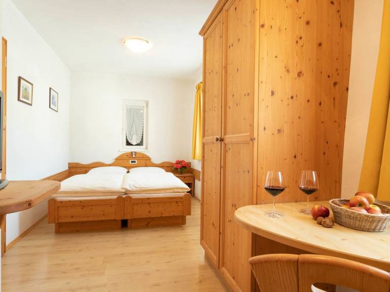 Ferienwohnung in Nals für max. 2 Gäste Ferienwohnung in Nals für max. 2 Gäste