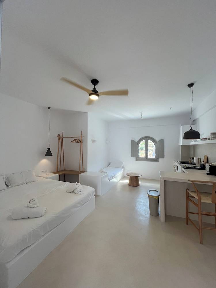 Aparthotel Io