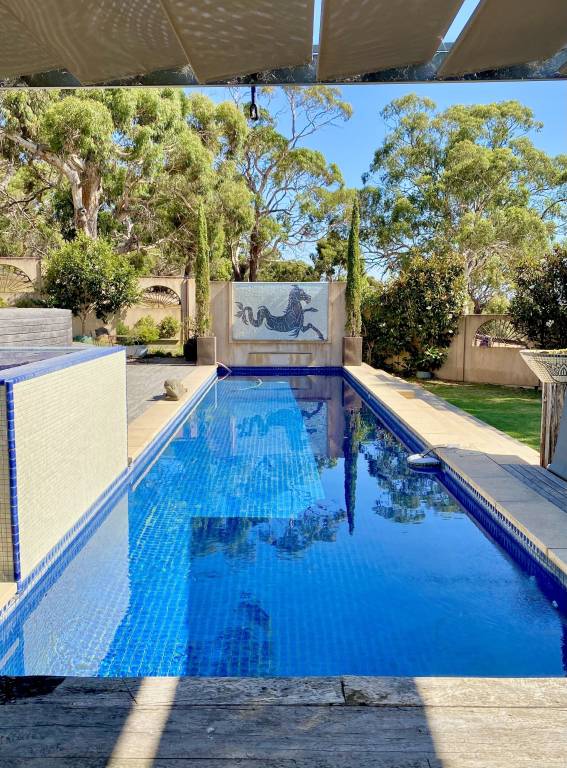 Cabin  Mount Barker Summit