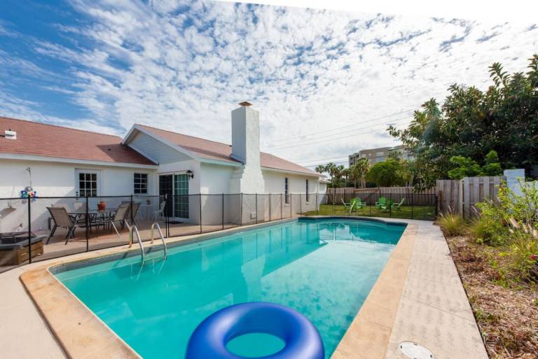 Large pool home & blocks away from the beach
