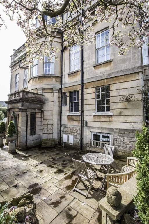 Grosvenor Villa — photo 3