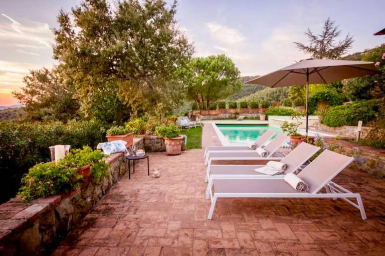 Vacation home with private pool, hot tub & sauna | Water view | Perfect for remote work — photo 3