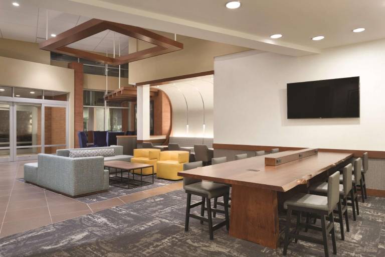 Hyatt Place Pdx Arpt Cascade Station — photo 3