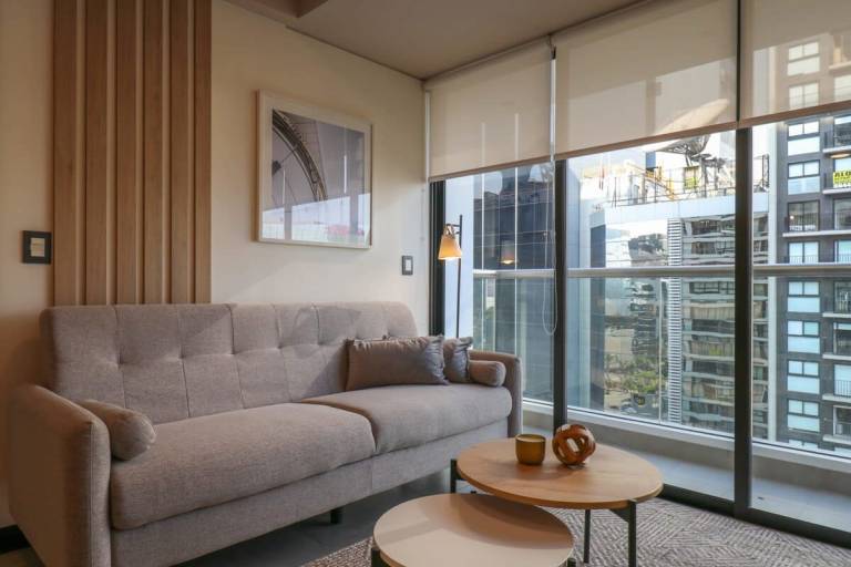 w Amazing 2BR with Balcony in San Isidro