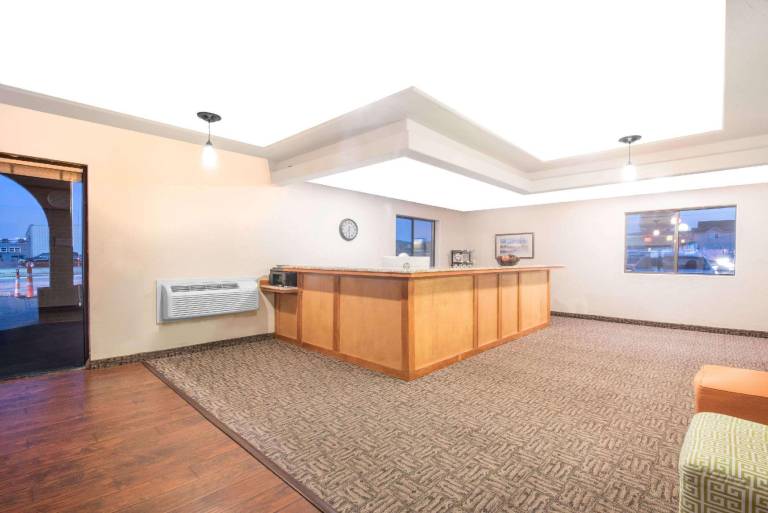 Baymont by Wyndham Spearfish — photo 3
