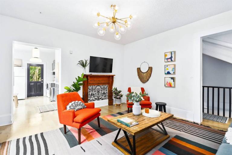 Lovely vacation home | Close to King Center for Nonviolent Social Change | Pet-friendly — photo 2