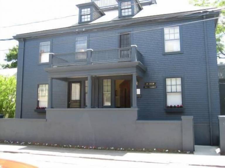 Bed and breakfast  Newport